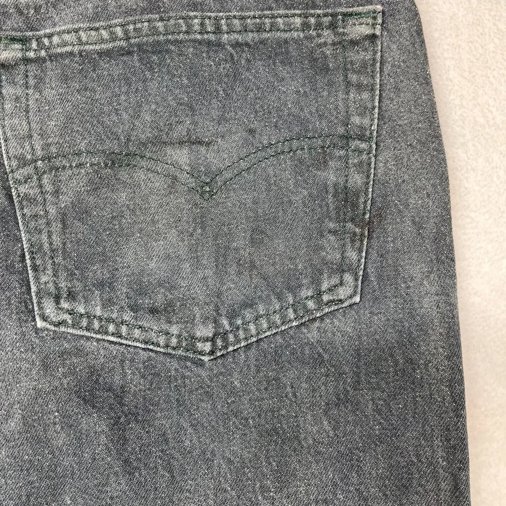 Vintage Levi's 501 Jeans Men's Blue Denim High Rise Straight Button Fly - 35X33‎